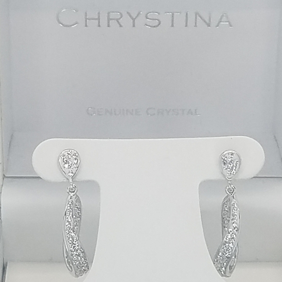 📌SOLD📌 CHRYSTINA EARRINGS💙 - Picture 8 of 9